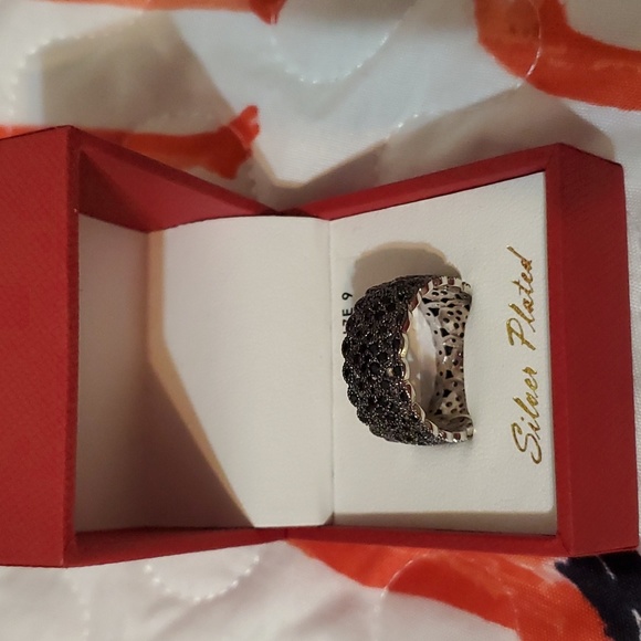 Giorgio Di Vicenza Silver Plated Ring - Picture 1 of 4